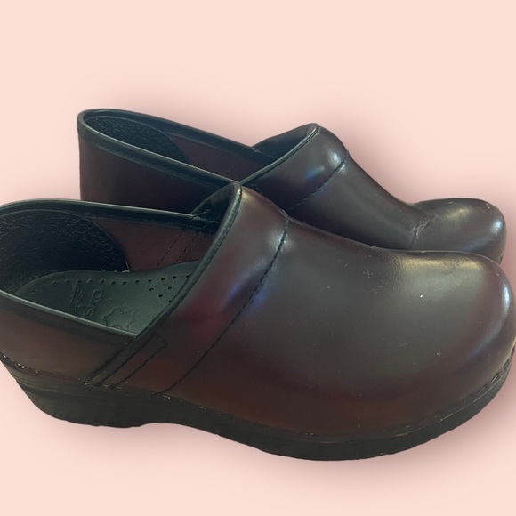 Dansko Professional Leather Maroon Burgundy Slip On Clogs 6​ - Picture 6 of 8
